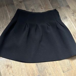 Gap skirt